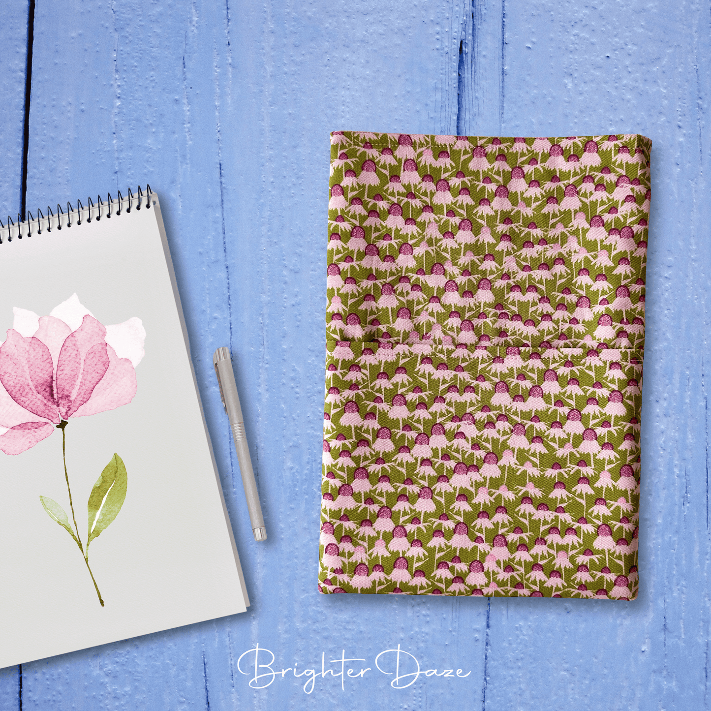 Small Daisies, Book Sleeve