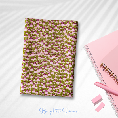 Small Daisies, Book Sleeve